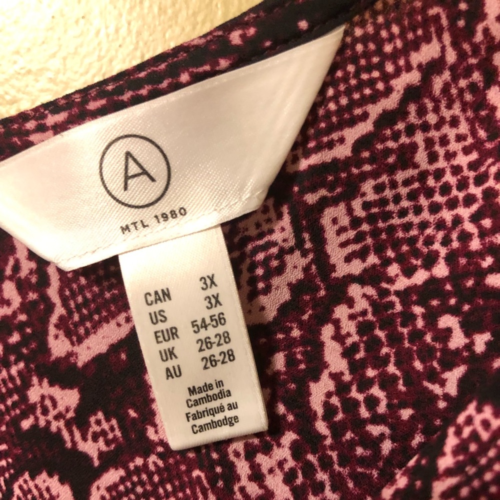A MTL 1980 Purple Red Animal Print Sleeveless Lightweight V-neck Blouse 3X - Picture 3 of 4